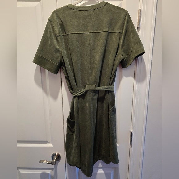 Banana Republic Green Vegan Faux Suede Tie Waist Snap Button Shirt Dress Size 14 - Picture 3 of 5